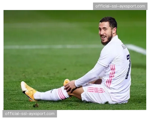 现场直击：蒙彼利埃大雨中的“地中海德比”，图卢兹绝平球被吹全过程。